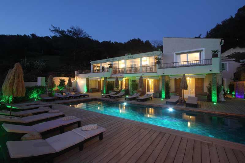 Tricoli Avec Piscine Hotel 5*
