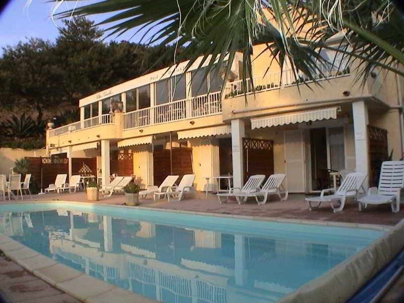 Hotel Tricoli Avec Piscine 5*