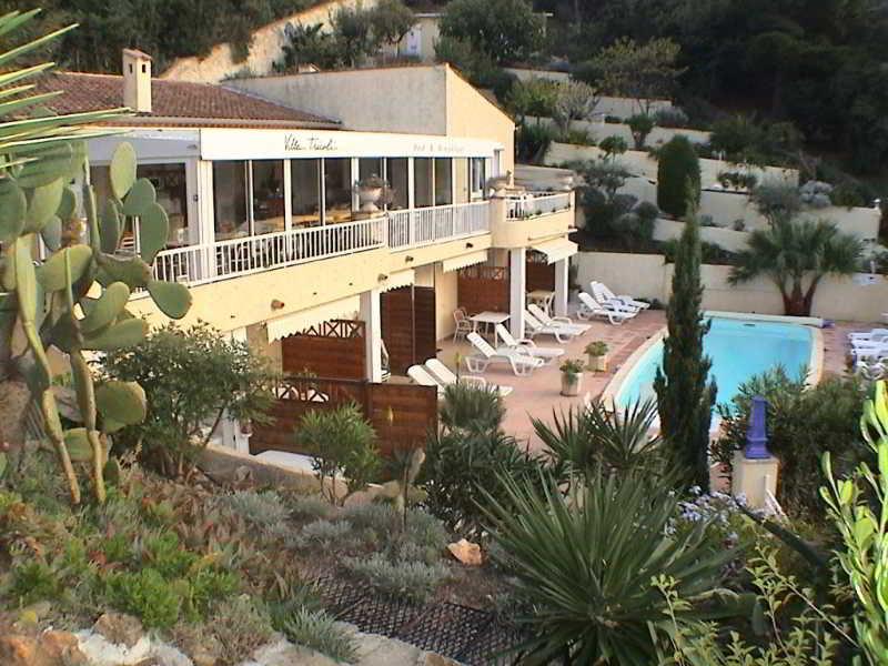 Hotel Tricoli Avec Piscine